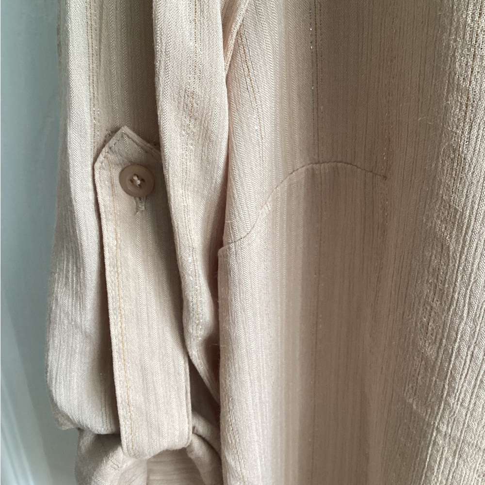 Express button down top - Picture 3 of 4